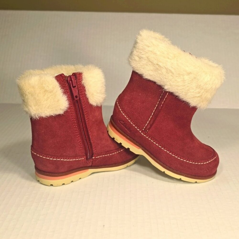 Children's Clarks Dabi Petal Girls First Suede Winter Boots Fur Lined Size 5 1/2